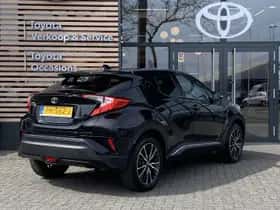 Toyota C-HR (2017) thumbnail 5