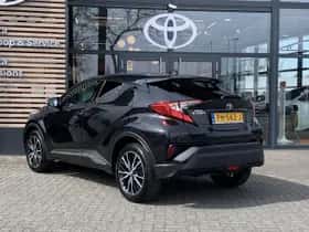 Toyota C-HR (2017) thumbnail 7