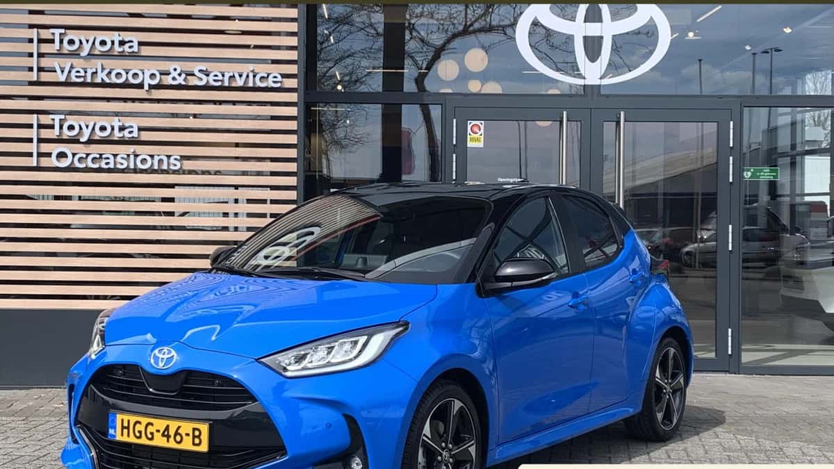 Toyota Yaris (2024) — foto 1
