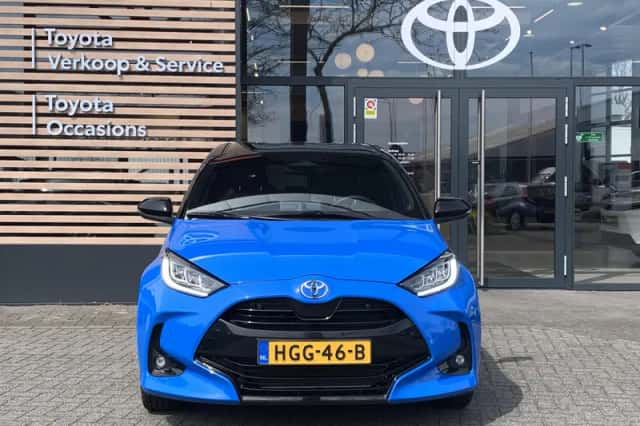 Toyota Yaris (2024) thumbnail 2