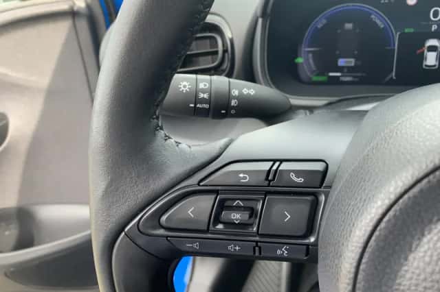 Toyota Yaris (2024) thumbnail 18
