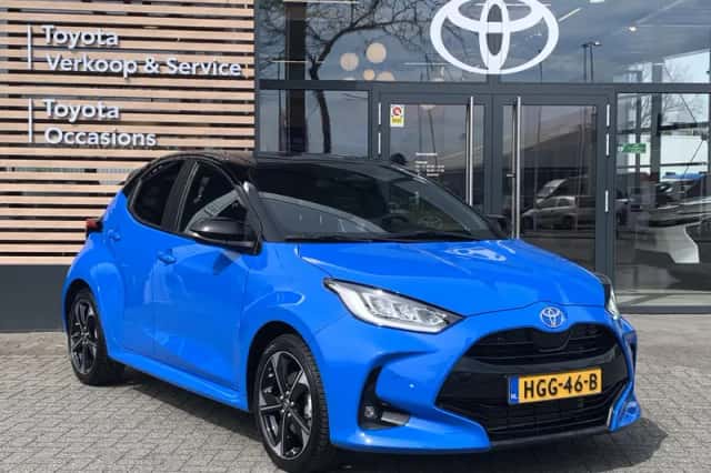 Toyota Yaris (2024) thumbnail 3