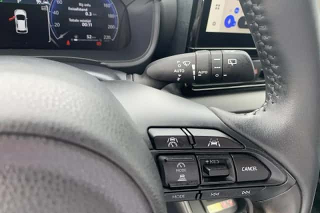 Toyota Yaris (2024) thumbnail 21