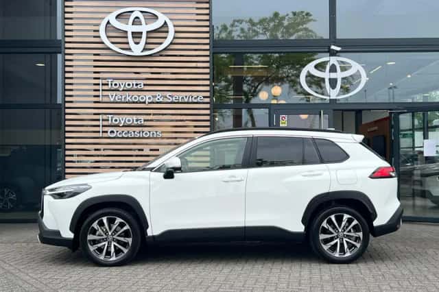 Toyota Corolla (2025) thumbnail 2