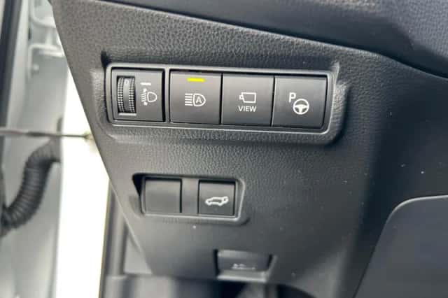 Toyota Corolla (2025) thumbnail 16