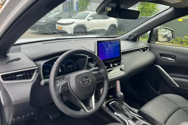 Toyota Corolla (2025) thumbnail 10