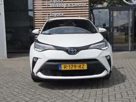 Toyota C-HR (2022) thumbnail 3