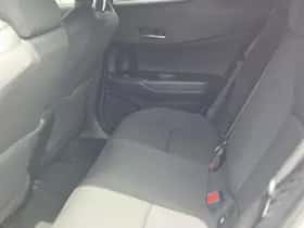 Toyota C-HR (2022) thumbnail 9