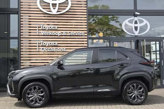 Toyota Yaris Cross (2023) thumbnail 2