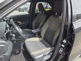Toyota Yaris Cross (2023) thumbnail 8