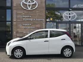 Toyota Aygo (2021) thumbnail 2