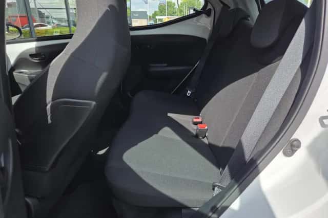 Toyota Aygo (2021) thumbnail 11