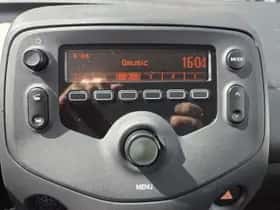 Toyota Aygo (2021) thumbnail 12