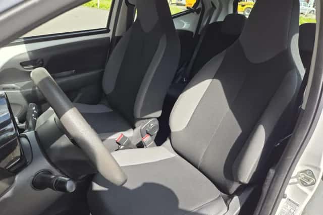 Toyota Aygo (2021) thumbnail 10