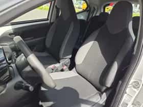 Toyota Aygo (2021) thumbnail 10