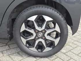 Toyota Aygo (2019) thumbnail 15