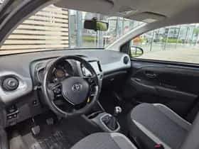 Toyota Aygo (2019) thumbnail 7