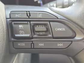 Toyota Yaris Cross (2023) thumbnail 17