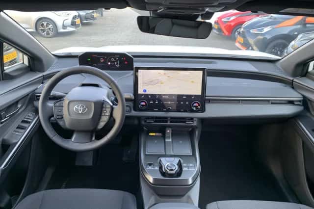 Toyota C-HR+ (2026) thumbnail 11