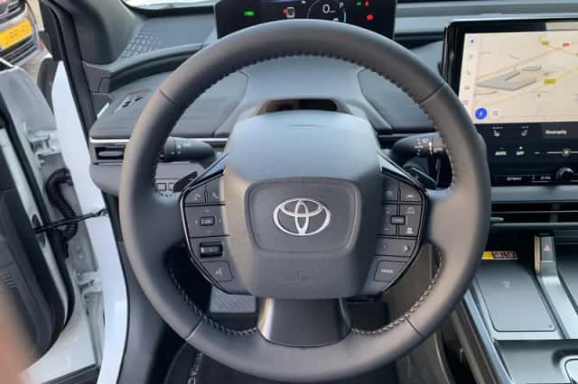 Toyota C-HR+ (2026) thumbnail 13
