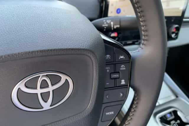 Toyota C-HR+ (2026) thumbnail 24