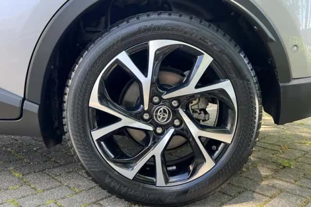 Toyota C-HR (2019) thumbnail 21