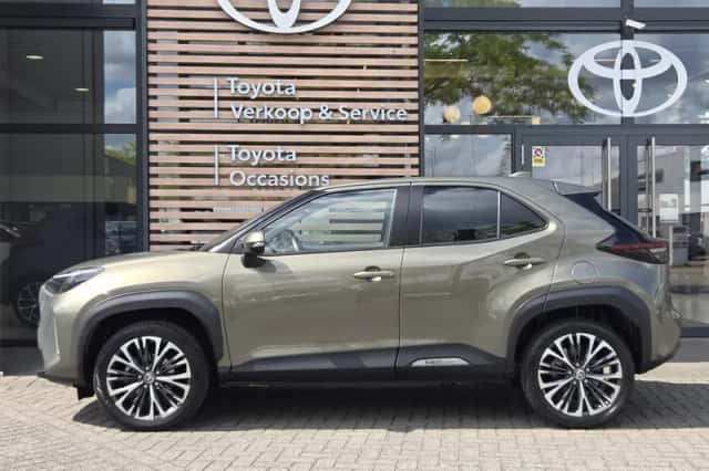 Toyota Yaris Cross (2021) thumbnail 2