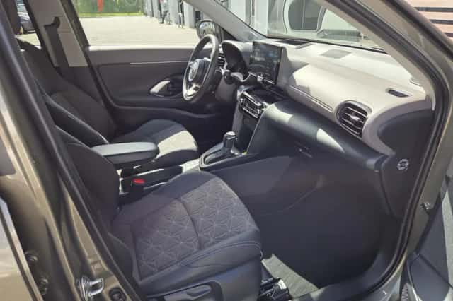 Toyota Yaris Cross (2021) thumbnail 12