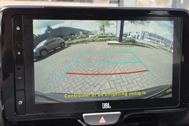 Toyota Yaris Cross (2021) thumbnail 15