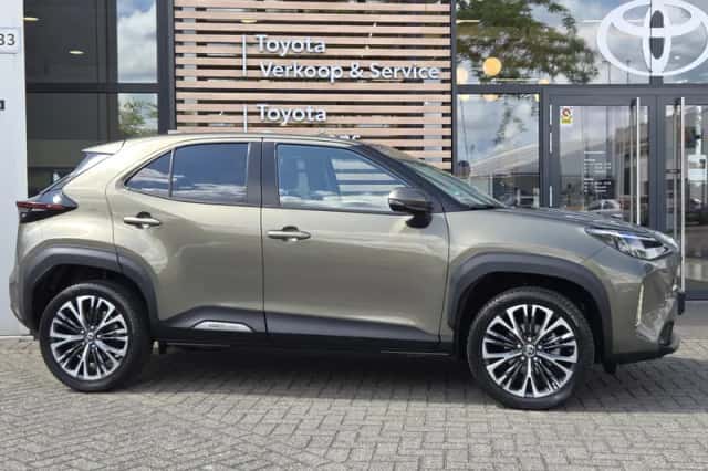 Toyota Yaris Cross (2021) thumbnail 4