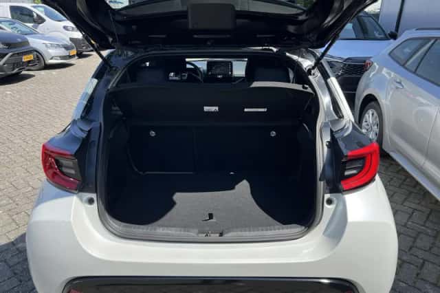 Toyota Yaris (2021) thumbnail 20