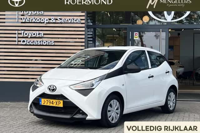 Toyota Aygo (2020) thumbnail 1