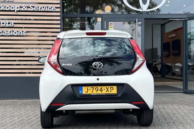 Toyota Aygo (2020) thumbnail 4