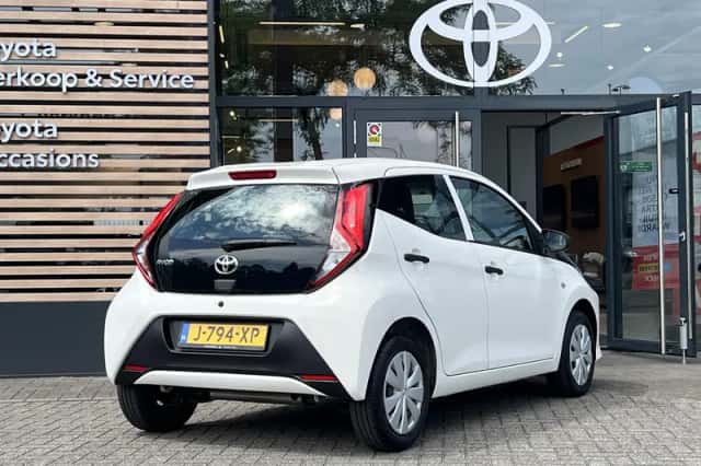 Toyota Aygo (2020) thumbnail 5