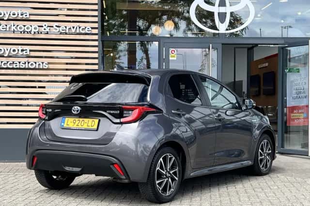 Toyota Yaris (2021) thumbnail 5