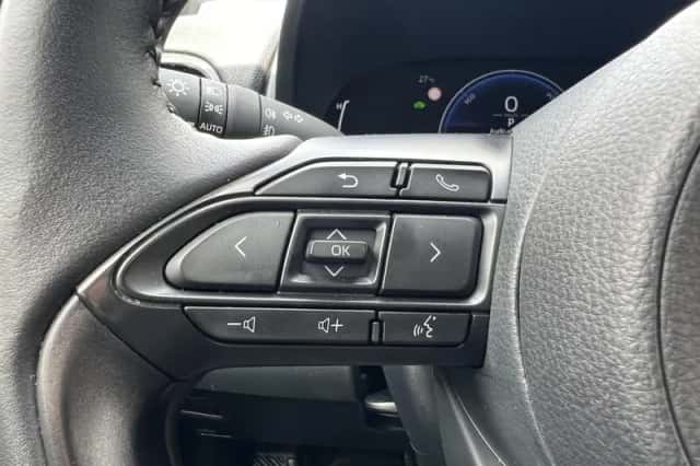 Toyota Yaris Cross (2025) thumbnail 15