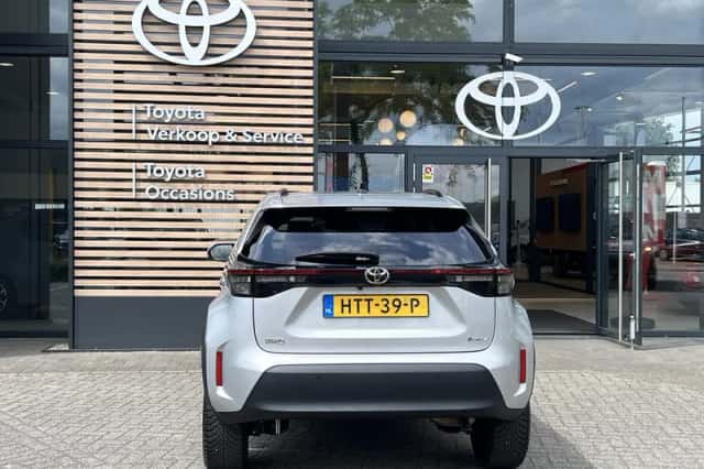 Toyota Yaris Cross (2025) thumbnail 4