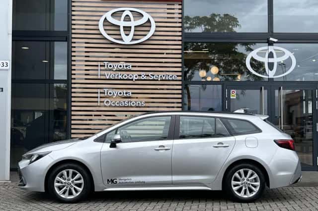 Toyota Corolla (2026) thumbnail 2