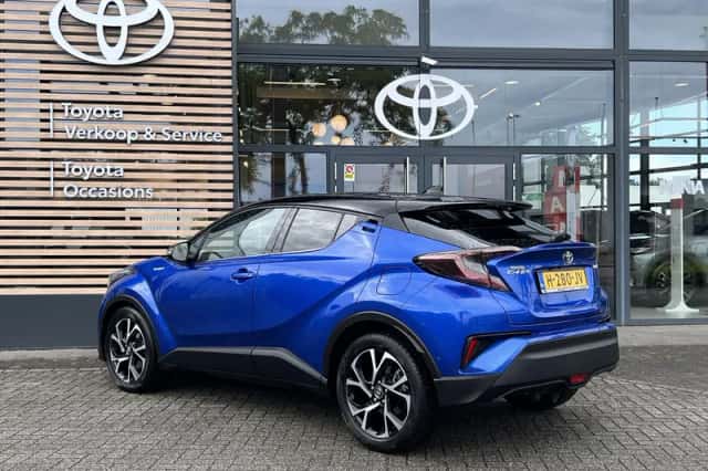 Toyota C-HR (2020) thumbnail 4
