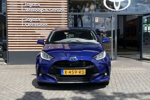 Toyota Yaris (2024) thumbnail 2