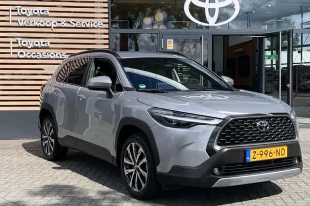 Toyota Corolla (2024) thumbnail 3