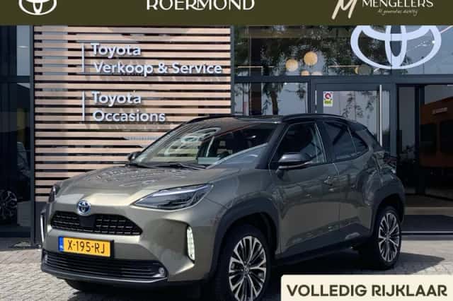 Toyota Yaris Cross (2024) thumbnail 1
