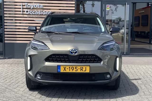 Toyota Yaris Cross (2024) thumbnail 2