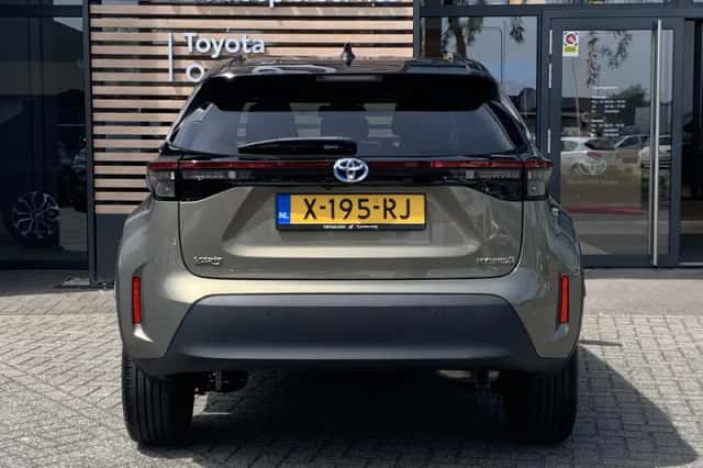 Toyota Yaris Cross (2024) thumbnail 6