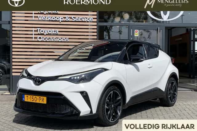 Toyota C-HR (2023) thumbnail 1