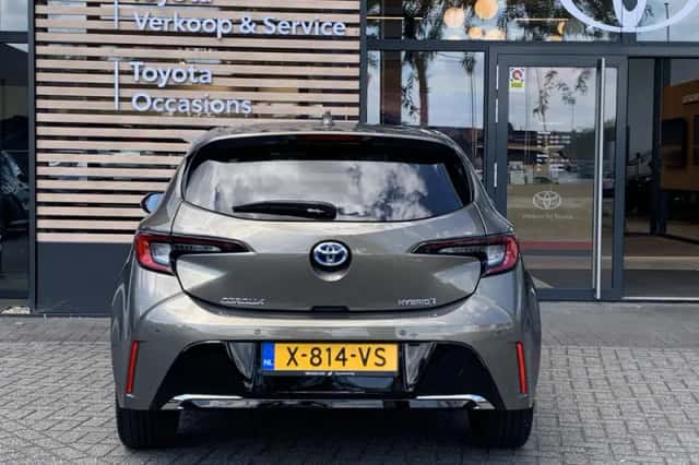 Toyota Corolla (2024) thumbnail 6