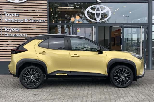 Toyota Yaris Cross (2022) thumbnail 4