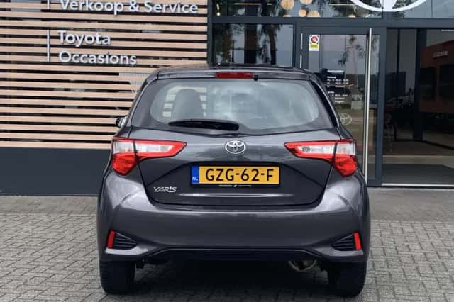 Toyota Yaris (2020) thumbnail 6