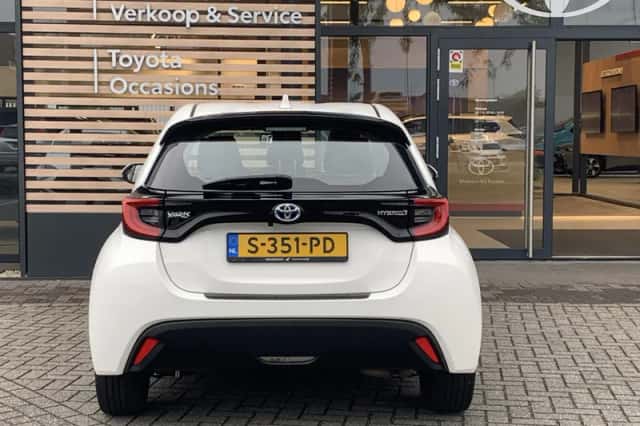Toyota Yaris (2023) thumbnail 6