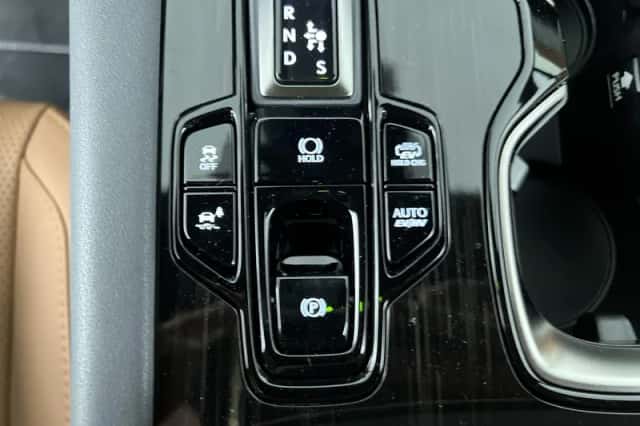 Lexus RX (2025) thumbnail 24